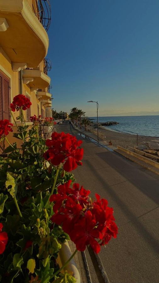 Hotel La Lampara Reggio Calabria Exterior foto
