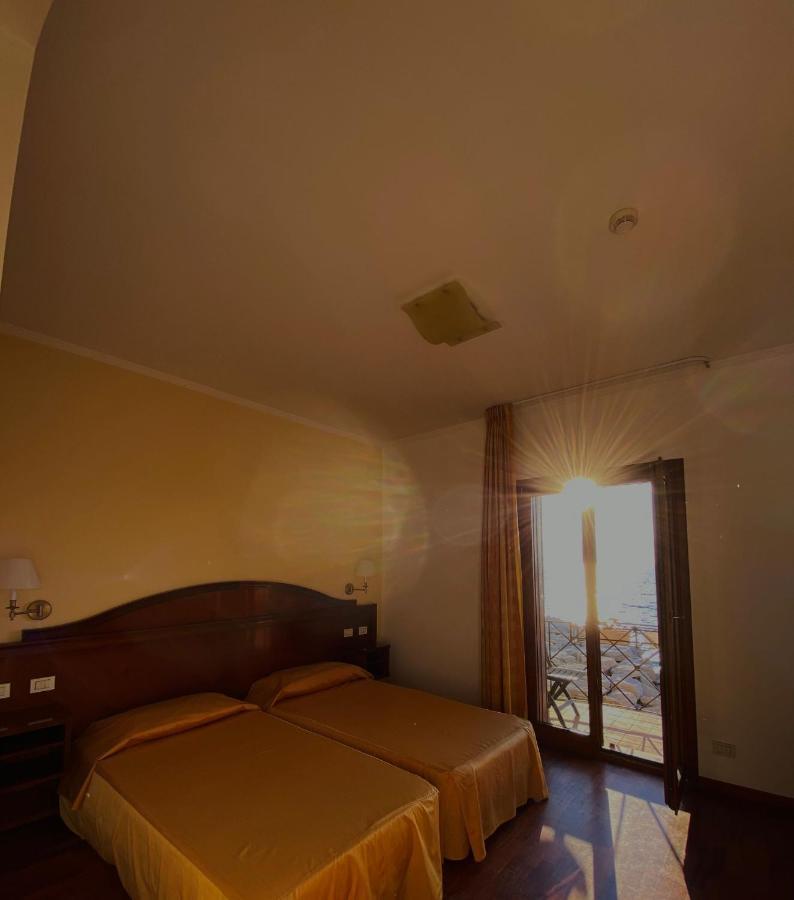 Hotel La Lampara Reggio Calabria Exterior foto