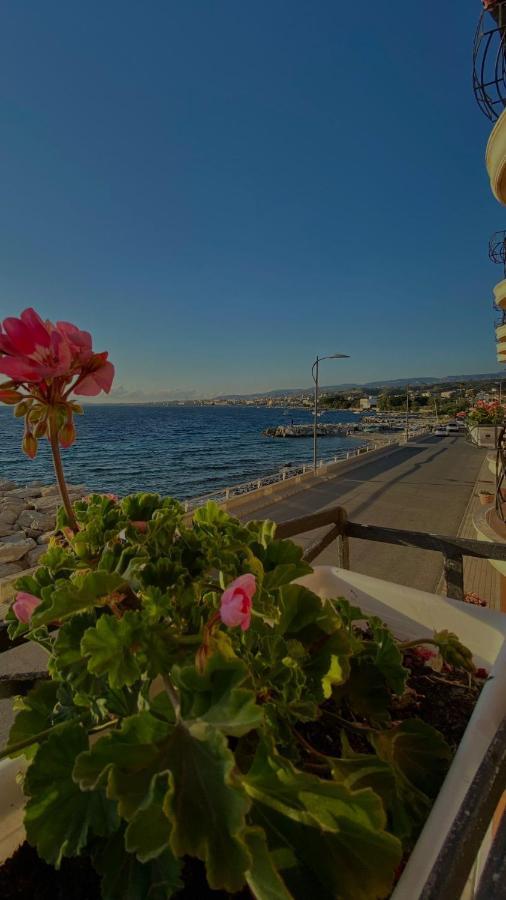 Hotel La Lampara Reggio Calabria Exterior foto