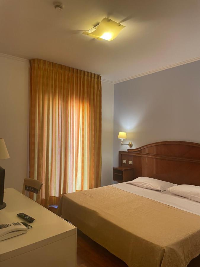 Hotel La Lampara Reggio Calabria Exterior foto